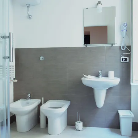 Affittacamere Sfumature Partenopee 3*